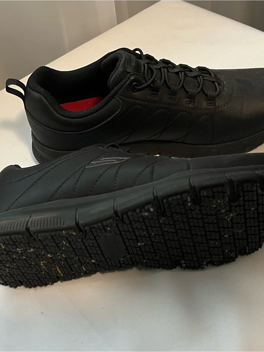 Skechers Women’s Black Sneakers - Picture 5 of 8